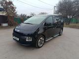 Hyundai Staria 2024 года за 25 000 000 тг. в Алматы – фото 2