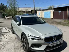 Volvo V60, 2021
