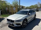 Volvo V60 2021 года за 28 000 000 тг. в Караганда – фото 2