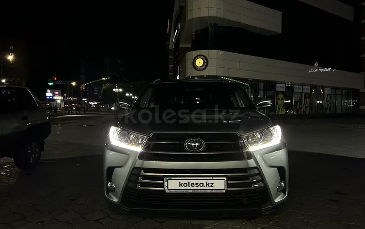 Toyota Highlander 2019 года за 23 000 000 тг. в Алматы