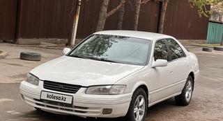 Toyota Camry 2000 года за 3 100 000 тг. в Астана