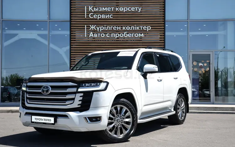 Toyota Land Cruiser Premium+ 2023 года за 56 000 000 тг. в Шымкент