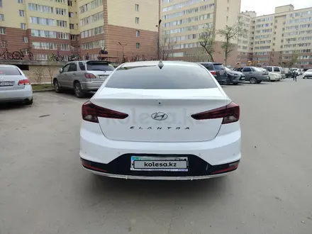 Hyundai Elantra 2020 годаүшін8 500 000 тг. в Астана – фото 2