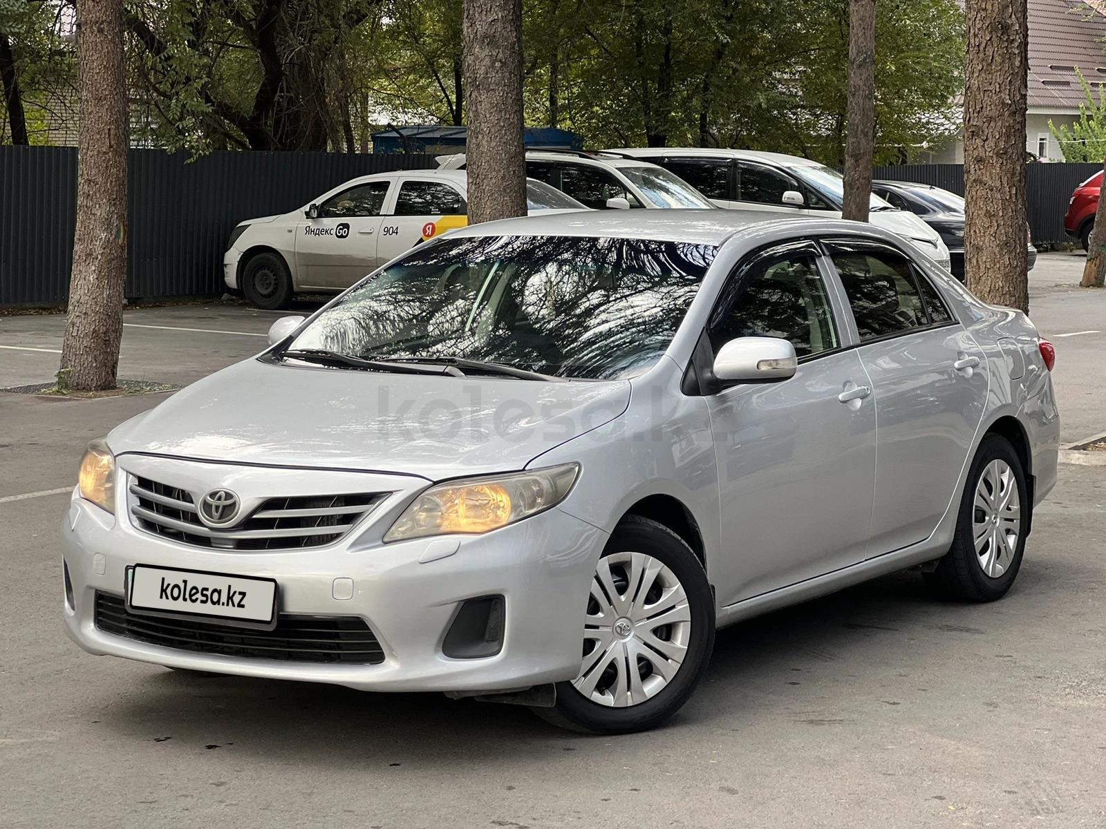 Toyota Corolla 2011 г.