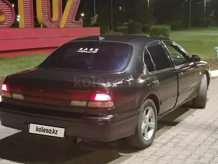 Nissan Maxima 1996 года за 2 000 000 тг. в Экибастуз – фото 3