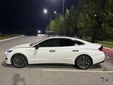 Hyundai Sonata 2021 года за 11 500 000 тг. в Шымкент – фото 4