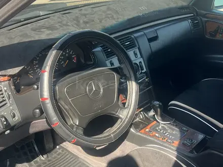 Mercedes-Benz E 280 1998 года за 3 600 000 тг. в Алматы – фото 7