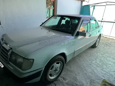 Mercedes-Benz E 230 1992 года за 1 041 250 тг. в Тараз – фото 2