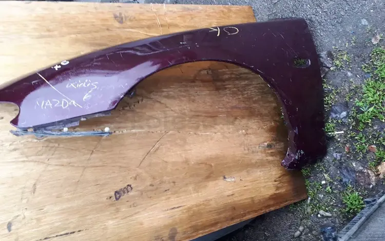 На Mazda Xedos 6 — Eunos 500 крыло левое за 20 000 тг. в Алматы