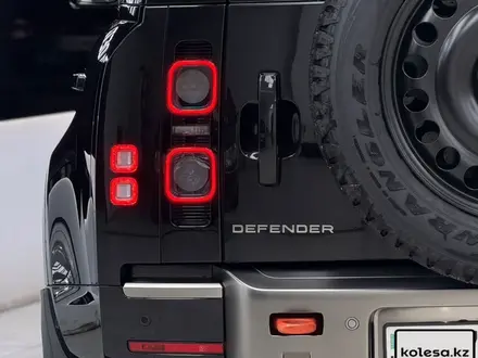 Land Rover Defender 2024 года за 57 000 000 тг. в Алматы – фото 5