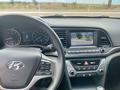 Hyundai Elantra 2018 года за 5 500 000 тг. в Актау – фото 5