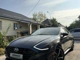 Hyundai Sonata 2022 годаүшін10 800 000 тг. в Алматы – фото 3