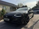 Hyundai Sonata 2022 годаүшін10 800 000 тг. в Алматы – фото 2