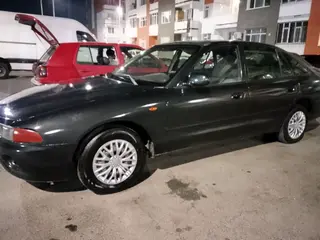 Mitsubishi Galant
