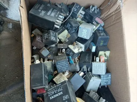 Реле за 3 000 тг. в Алматы