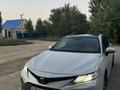 Toyota Camry 2022 года за 16 000 000 тг. в Актобе