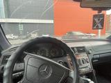 Mercedes-Benz C 180 1995 года за 650 000 тг. в Кокшетау – фото 2