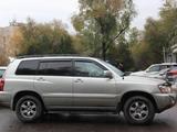 Toyota Highlander 2002 года за 6 000 000 тг. в Алматы – фото 3