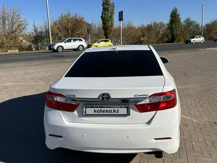 Toyota Camry 2014 года за 9 300 000 тг. в Уральск – фото 5