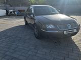 Volkswagen Passat 2002 годаүшін2 300 000 тг. в Усть-Каменогорск – фото 5