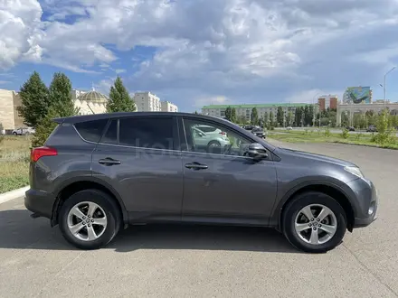 Toyota RAV4 2015 года за 10 700 000 тг. в Уральск – фото 13