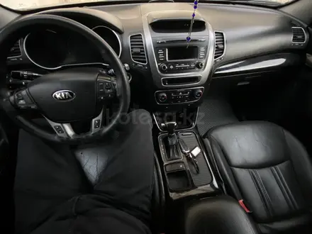 Kia Sorento 2013 года за 7 500 000 тг. в Актау – фото 4