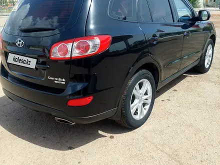 Hyundai Santa Fe 2010 года за 6 700 000 тг. в Караганда – фото 3