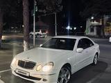 Mercedes-Benz E 320 2002 годаfor5 200 000 тг. в Есик