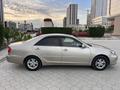 Toyota Camry 2004 года за 4 600 000 тг. в Атырау – фото 11