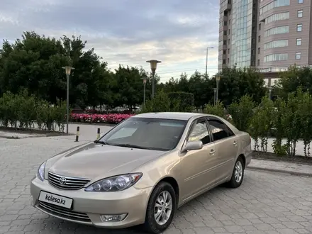 Toyota Camry 2004 года за 4 600 000 тг. в Атырау – фото 3