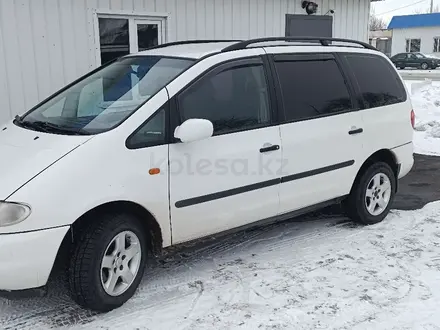 Volkswagen Sharan 1997 года за 2 000 000 тг. в Астана – фото 3