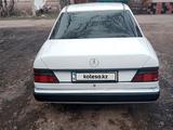 Mercedes-Benz E 230 1992 годаfor1 200 000 тг. в Тургень (Енбекшиказахский р-н) – фото 3