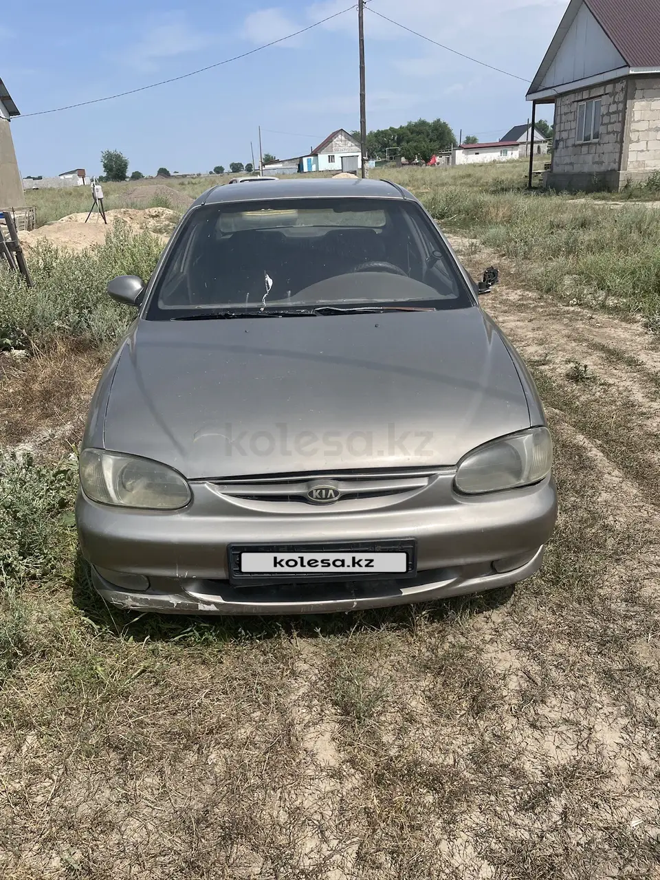 Kia Sephia, 1998