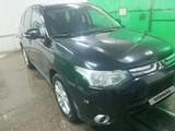 Mitsubishi Outlander 2013 года за 7 000 000 тг. в Семей – фото 2