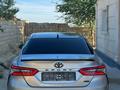 Toyota Camry 2021 года за 14 200 000 тг. в Актау – фото 5