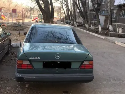 Mercedes-Benz E 230 1989 года за 2 300 000 тг. в Темиртау – фото 2