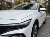 Hyundai Elantra 2024 годаүшін8 200 000 тг. в Караганда – фото 4