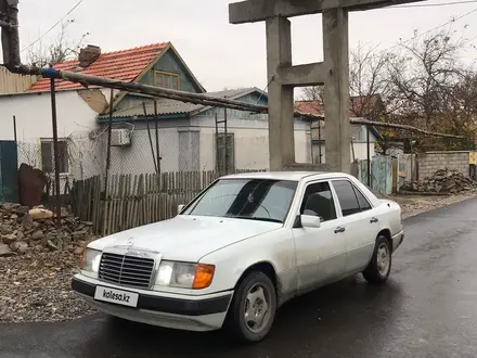 Mercedes-Benz E 220 1993 года за 1 600 000 тг. в Кентау – фото 6