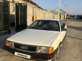 Audi 100