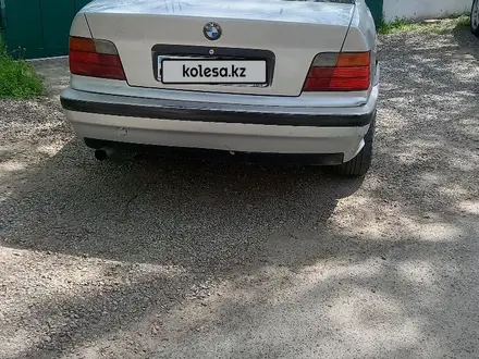 BMW 320 1995 года за 980 000 тг. в Тараз – фото 2