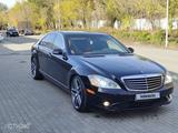 Mercedes-Benz S 500 2007 годаүшін8 800 000 тг. в Караганда – фото 4