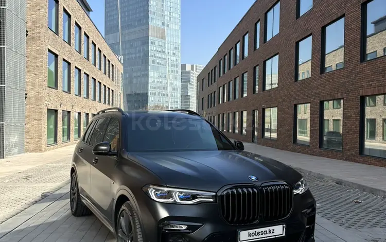 BMW X7 2021 года за 75 000 000 тг. в Алматы