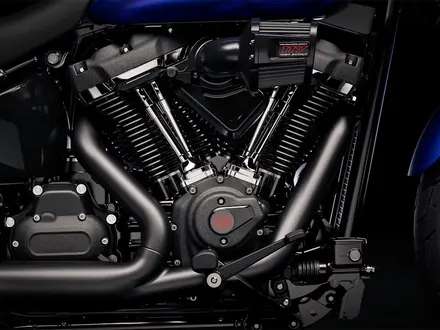 Harley-Davidson  Low Rider 2026 года за 18 500 000 тг. в Алматы – фото 4