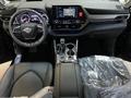 Toyota Highlander Luxe 2021 годаүшін43 000 000 тг. в Актобе – фото 5