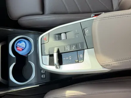 BMW X1 2025 года за 31 000 000 тг. в Астана – фото 9