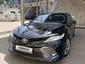 Toyota Camry 2018 года за 12 900 000 тг. в Алматы