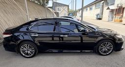 Toyota Camry 2018 годаfor12 800 000 тг. в Алматы – фото 5