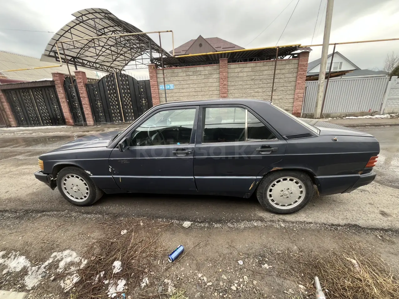 Mercedes-Benz 190, 1990