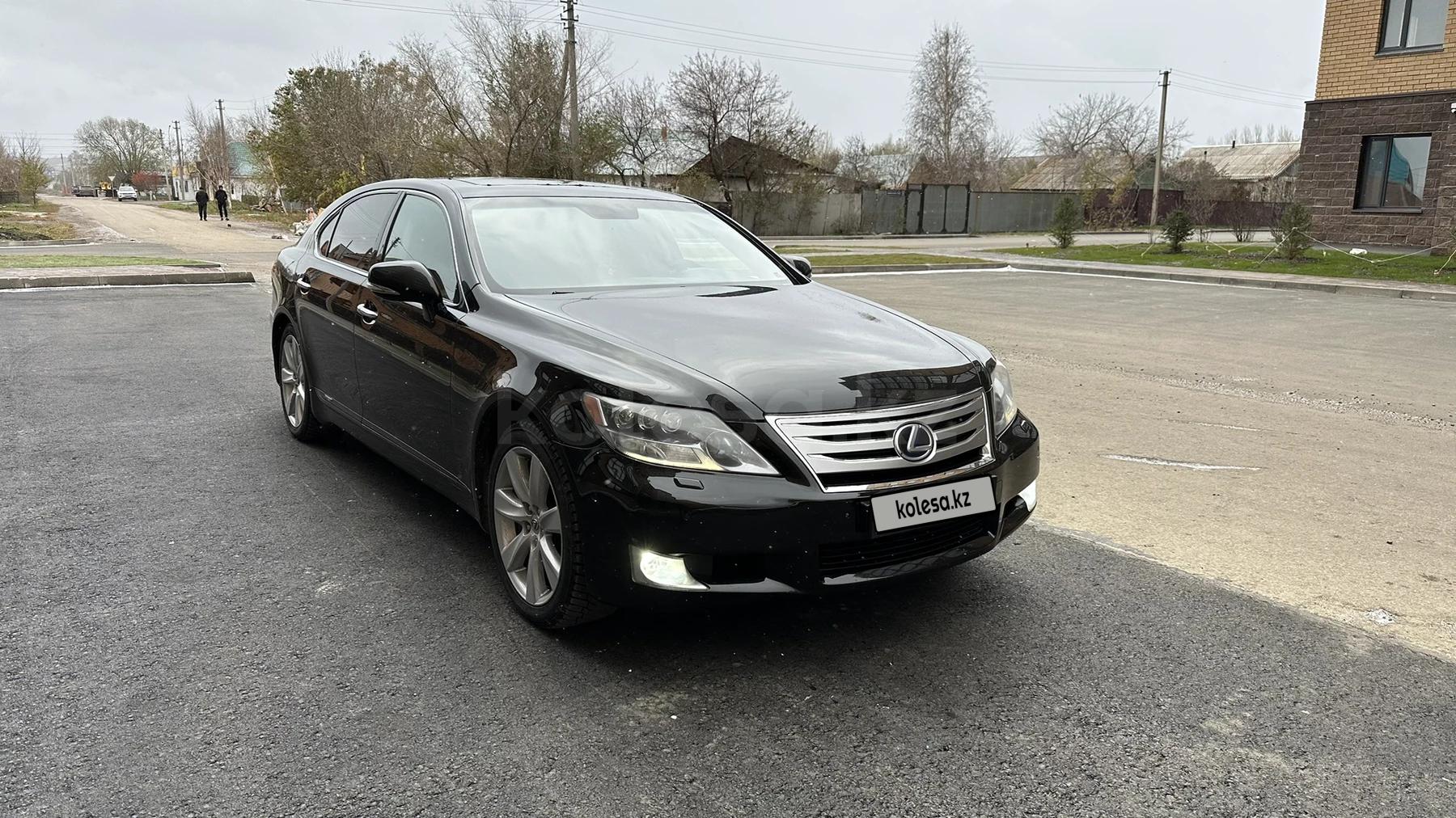 Lexus LS 600h 2011 г.