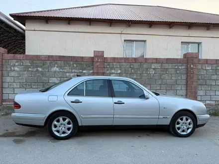 Mercedes-Benz E 280 1997 года за 3 800 000 тг. в Тараз – фото 3